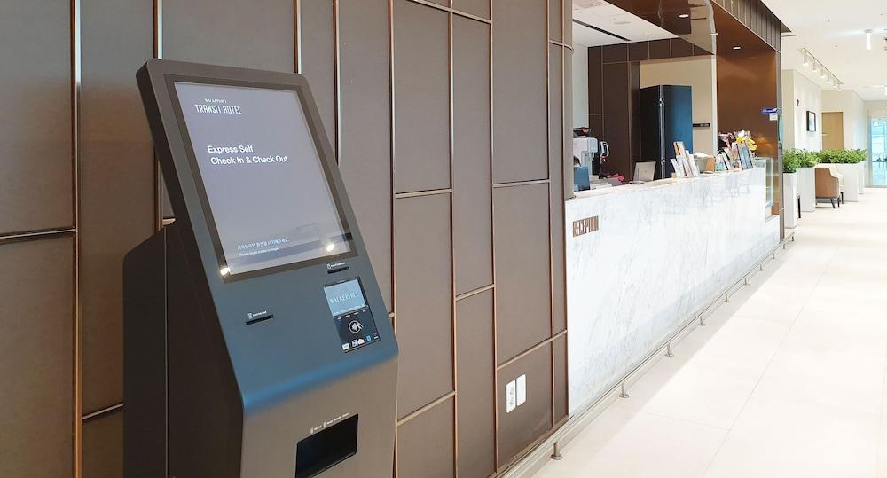 Terminal 2 Transit Hotel Incheon Airport Exterior foto